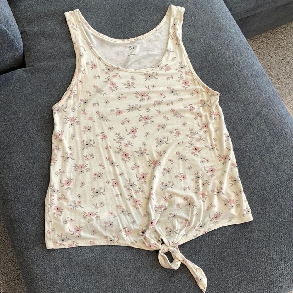 SO Cream Floral Tie-Front Tank Top